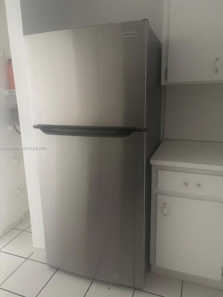 2925 W 80th St #101 - Photo 4 of 13