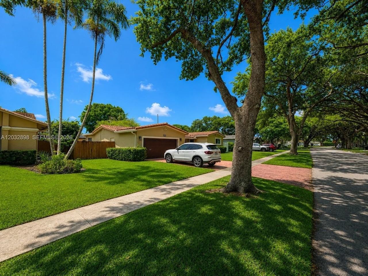 8907 Sw 49th Ct #0 - Photo 4 of 32