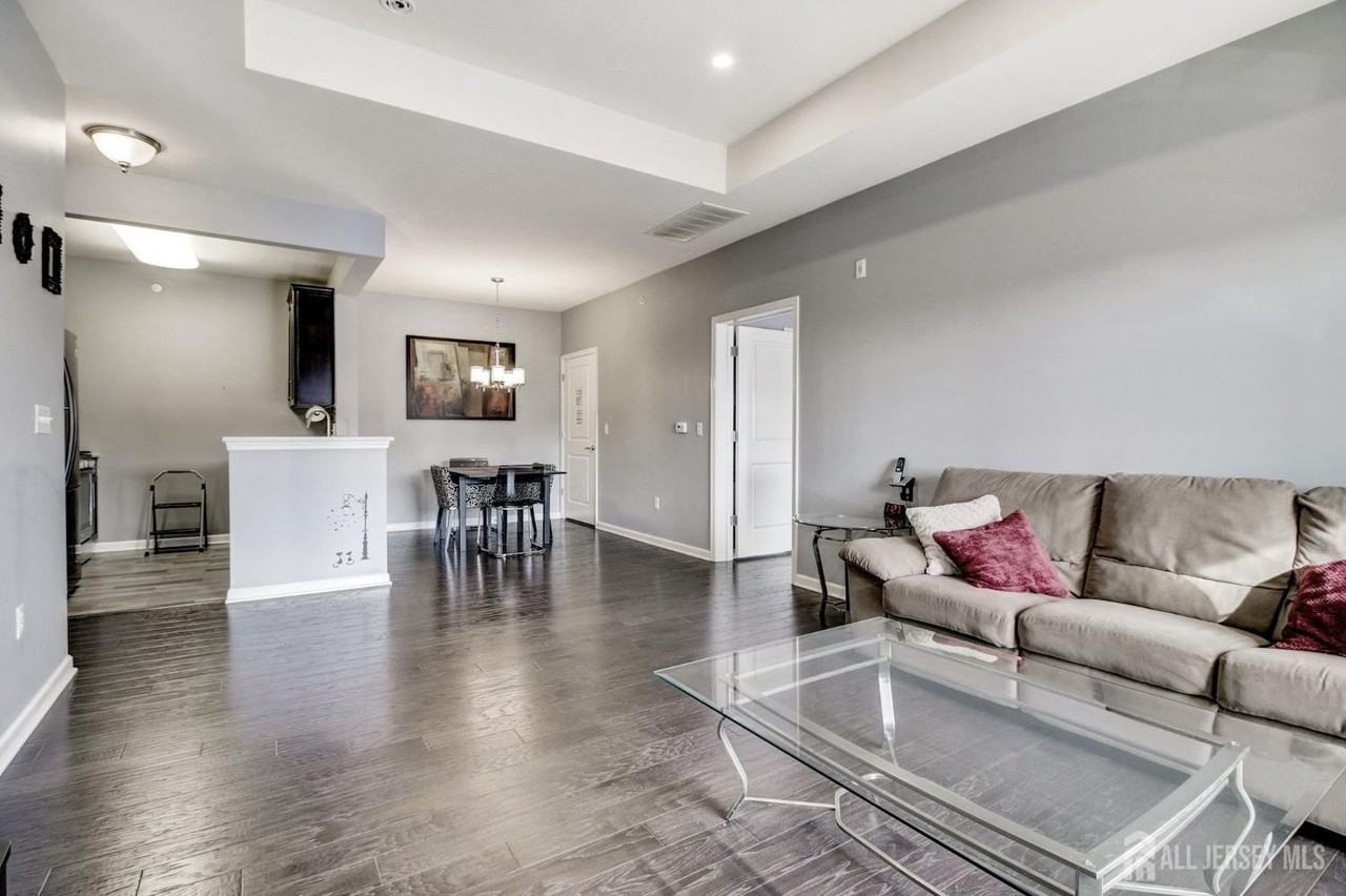 643 Strassle Way #643 - Photo 6 of 22