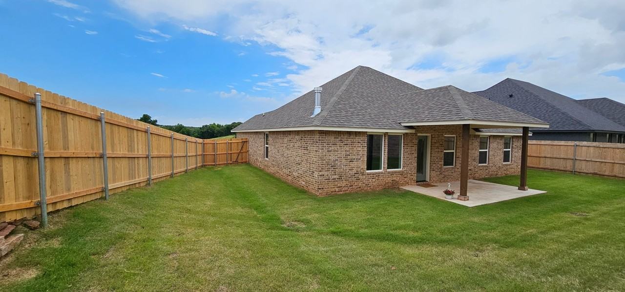 6309 Frankie Lynn Ln - Photo 3 of 12