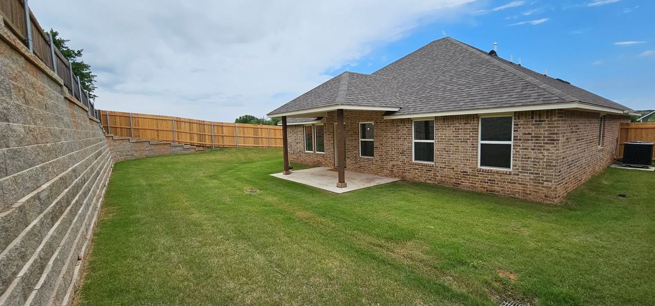 6309 Frankie Lynn Ln - Photo 4 of 12