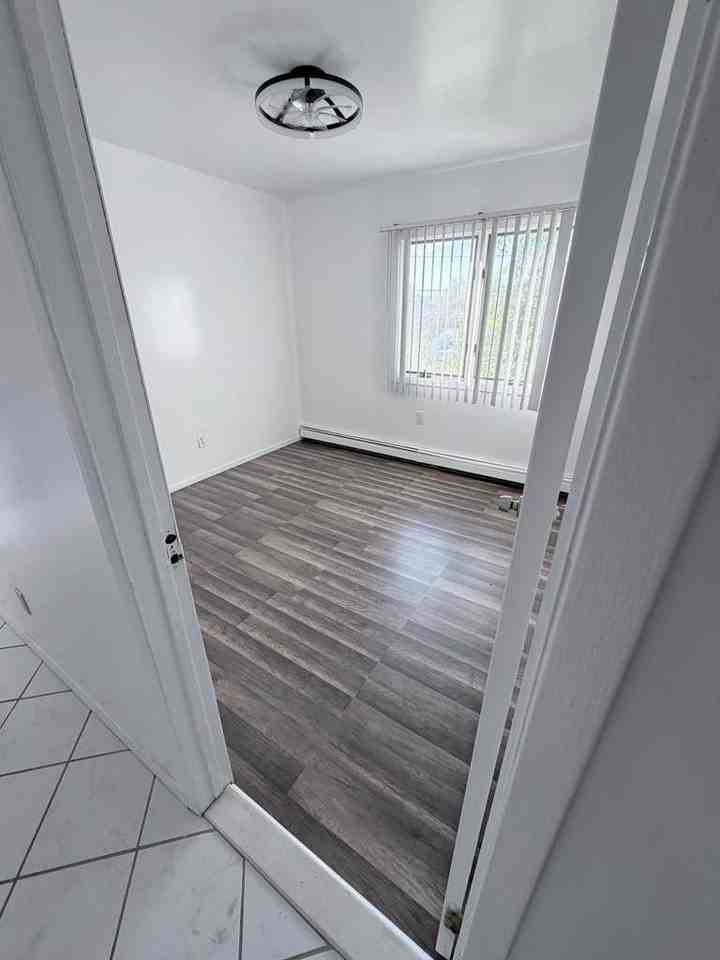 1115 4th St #UP - Photo 7 of 18