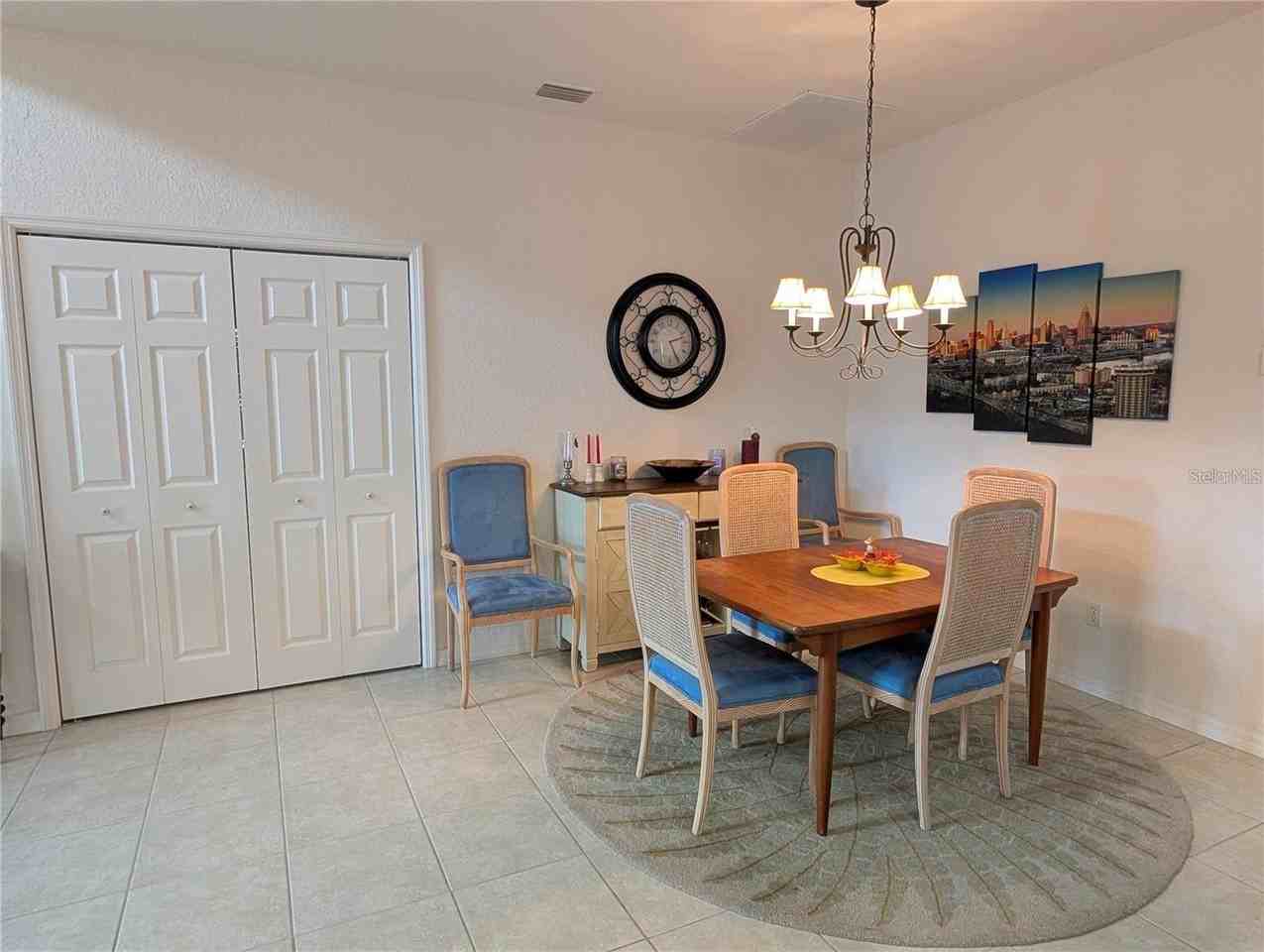 4480 Strathmore Dr - Photo 5 of 36