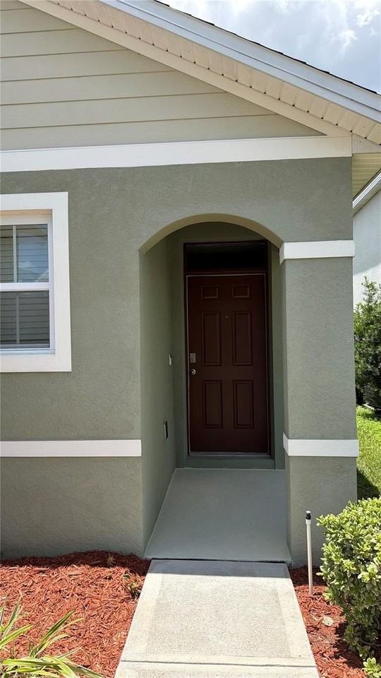 729 Brooklet Dr - Photo 2 of 31