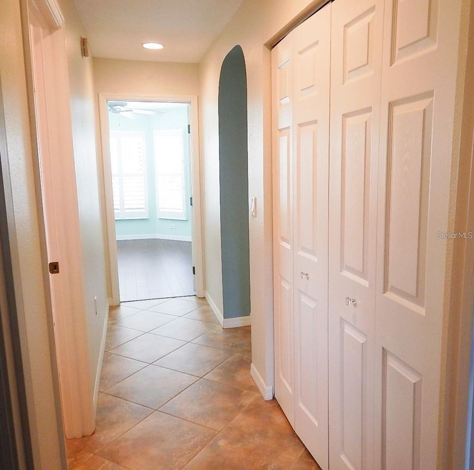 7933 Sw 83rd Pl - Photo 5 of 25