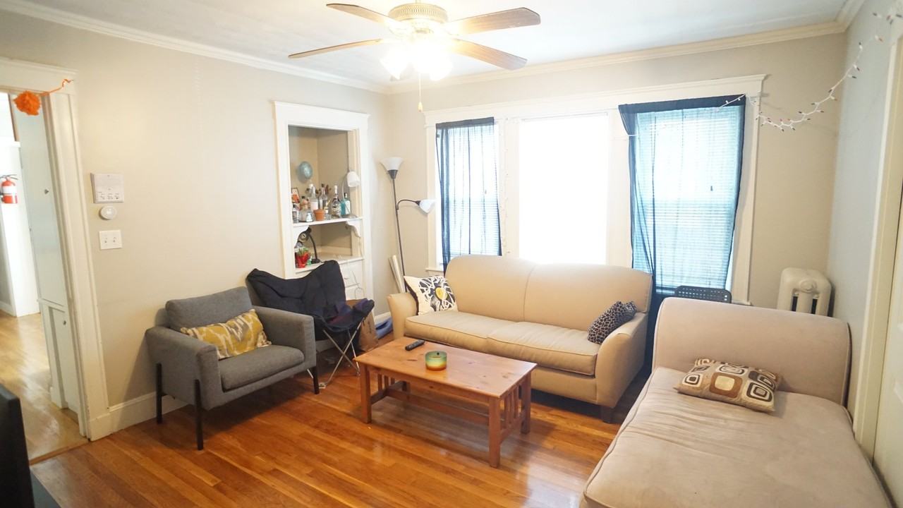 11 Bailey St #1 - Photo 3 of 6