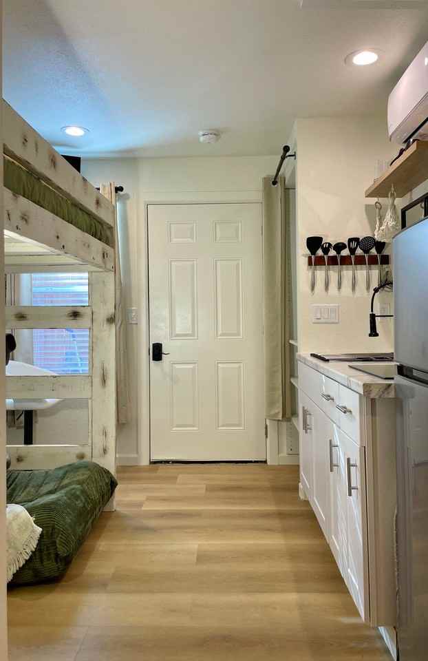 227 E Branch St - Photo 7 of 10