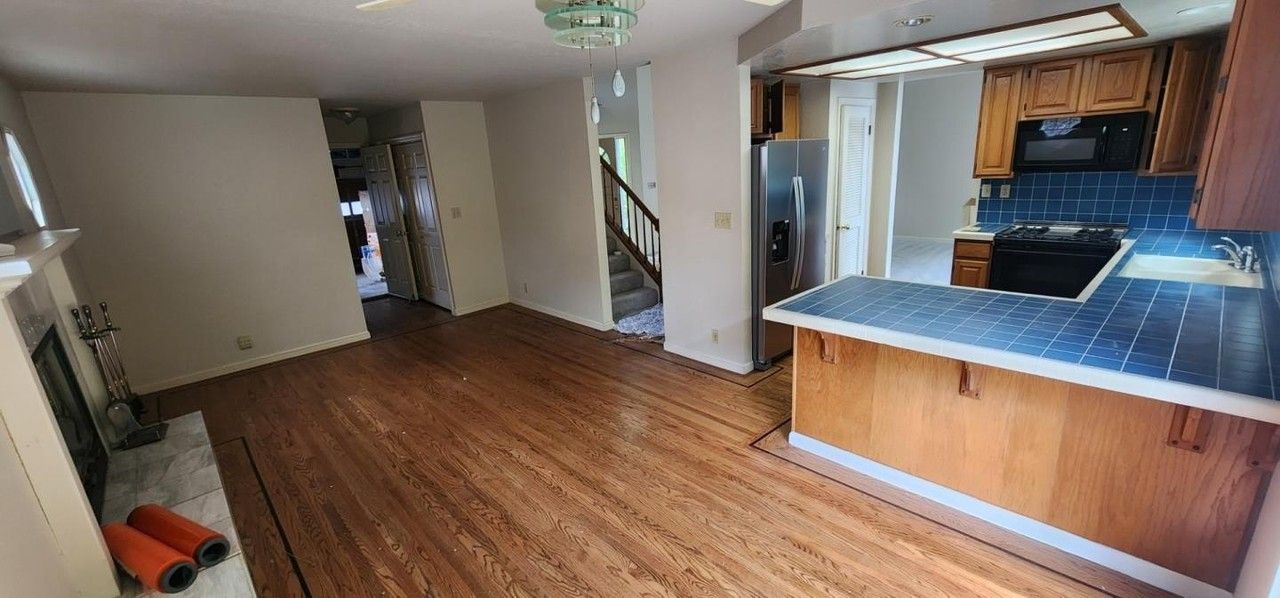 296 San Pedro Ave - Photo 5 of 21