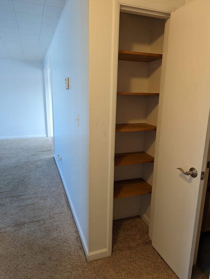 4085 Iris Ln - Photo 3 of 16