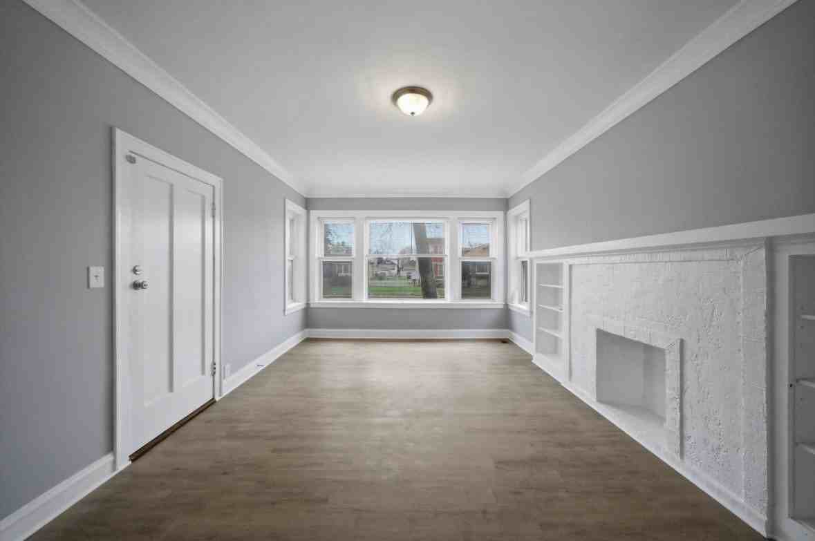 7212 S Indiana Ave #1 - Photo 5 of 16