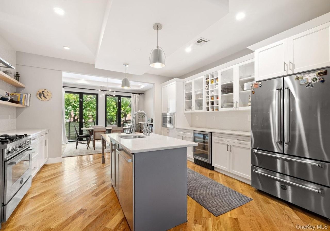 297 Quincy St #2 - Photo 6 of 16