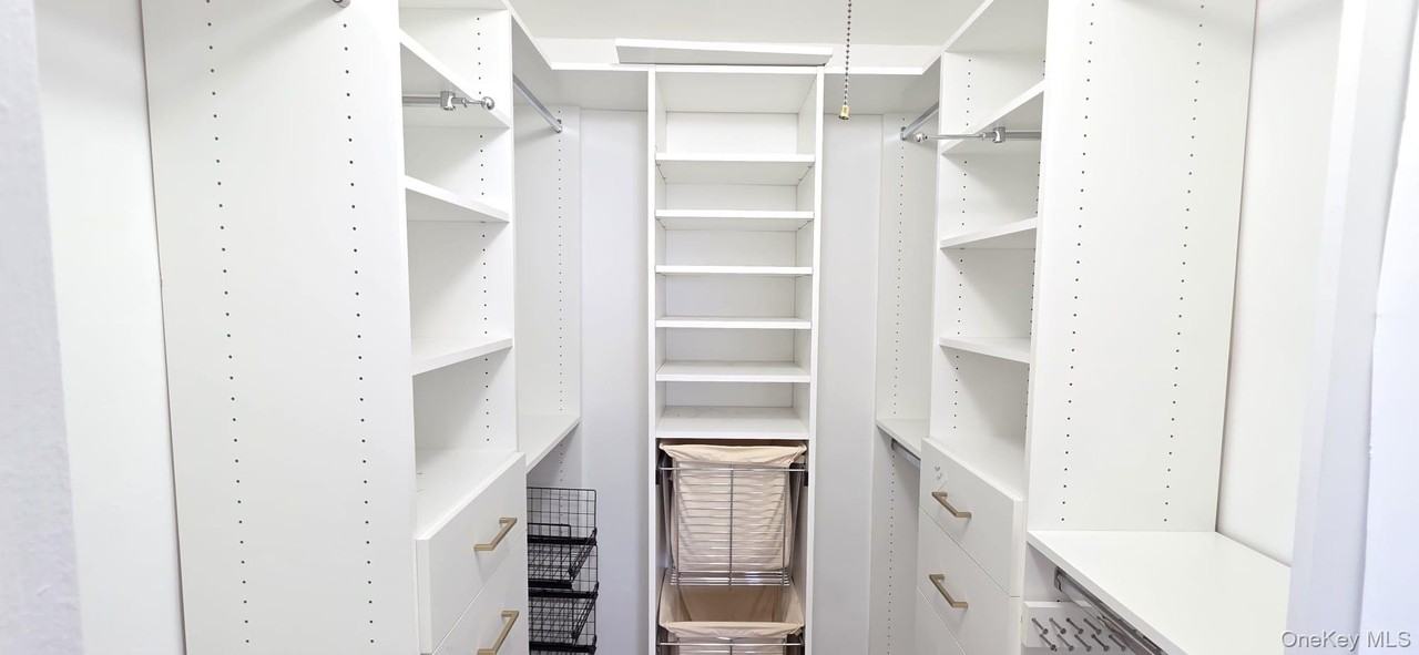 4555 Henry Hudson Pkwy #1410 - Photo 5 of 9