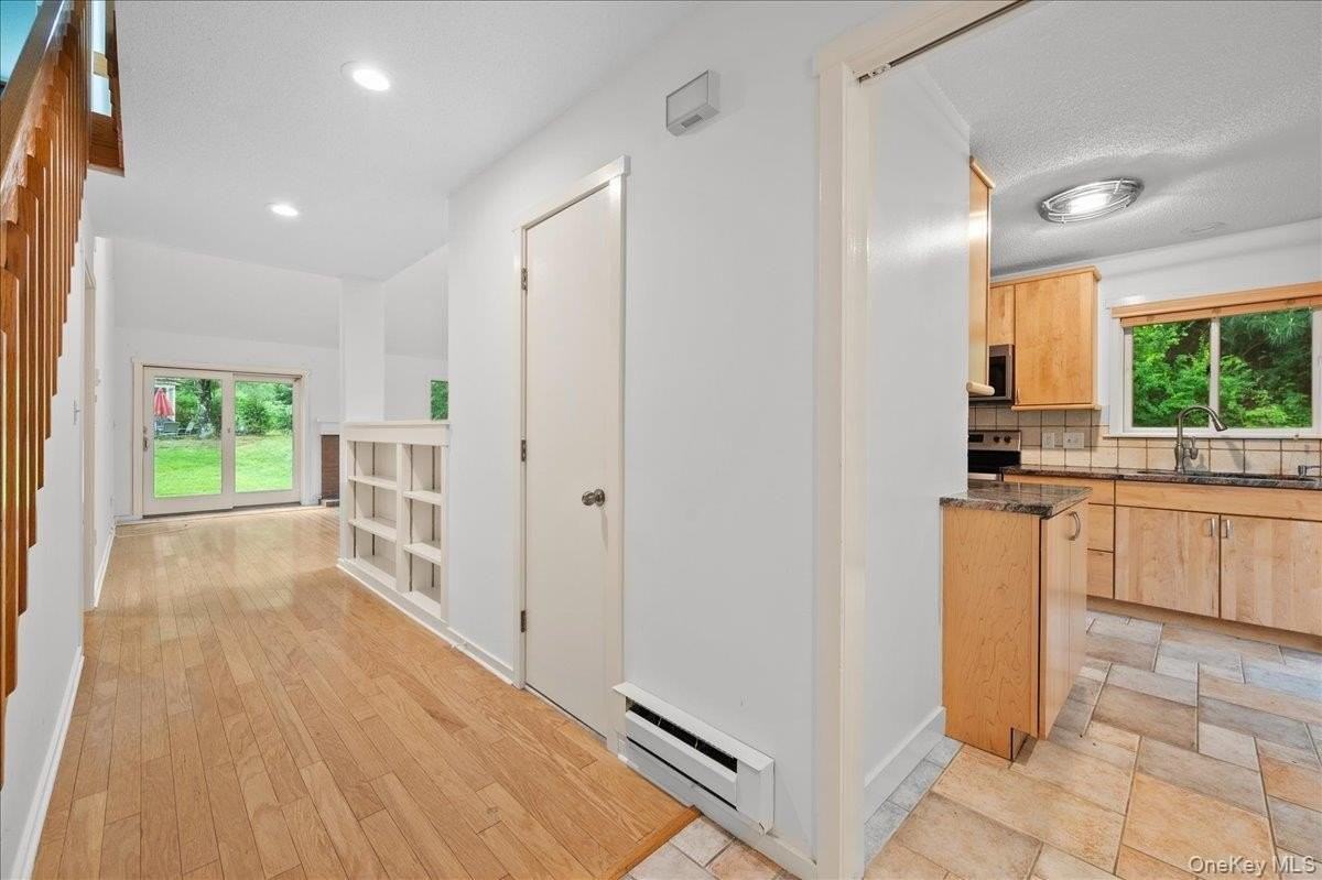 605 Heritage Hls #C - Photo 2 of 38