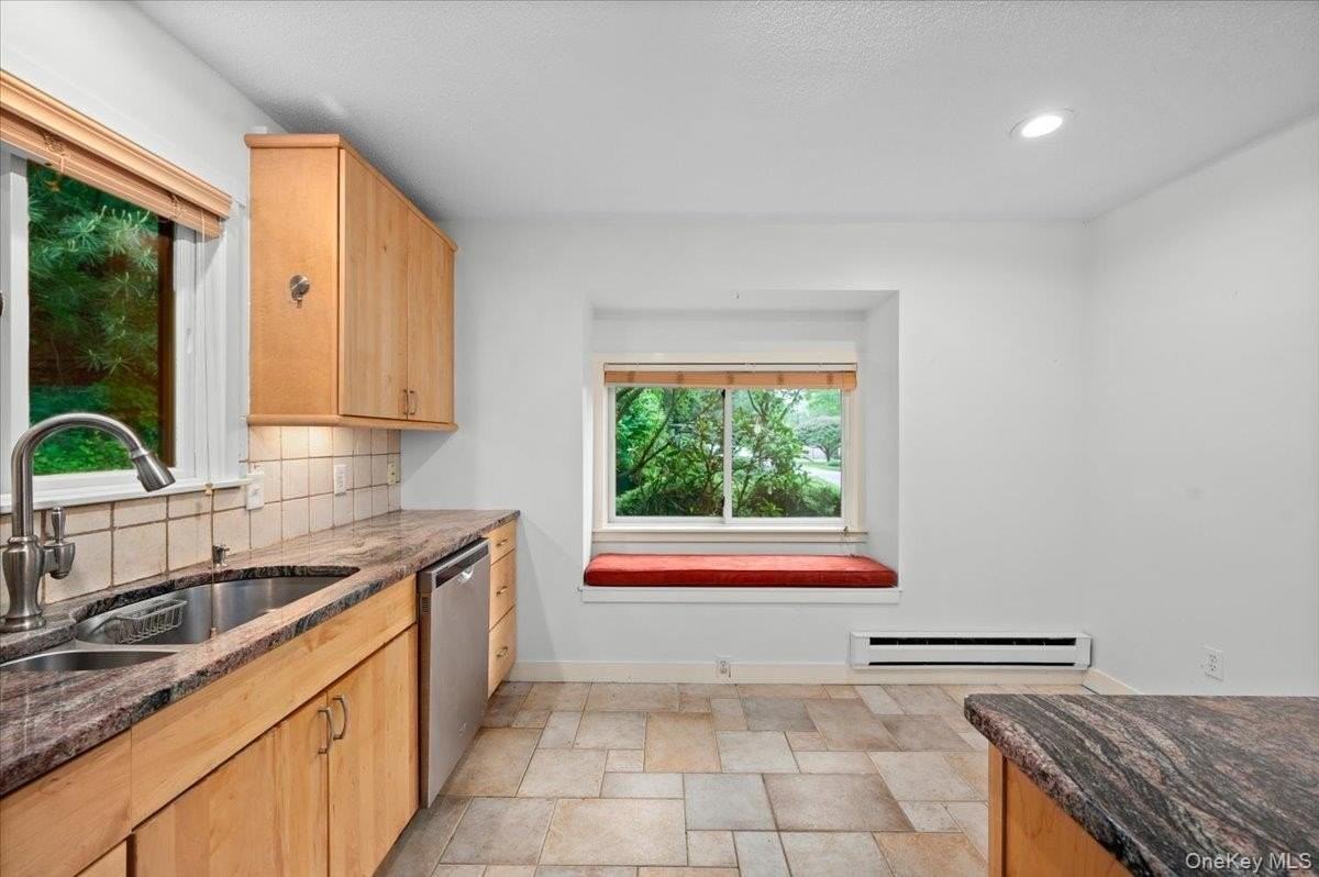 605 Heritage Hls #C - Photo 6 of 38