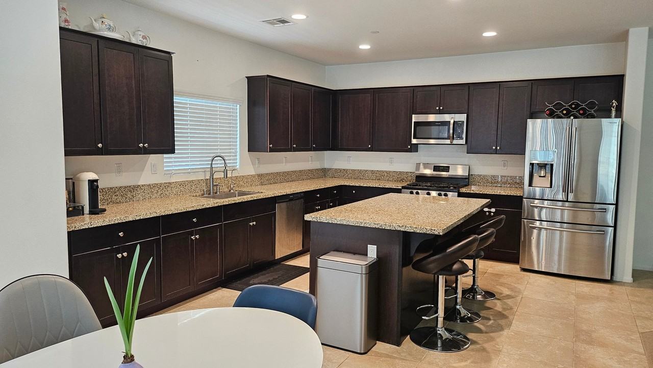42696 Saragoza Ct - Photo 4 of 12