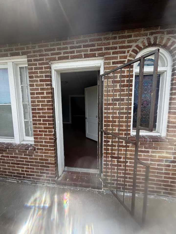 4460 Bircher Blvd - Photo 3 of 6