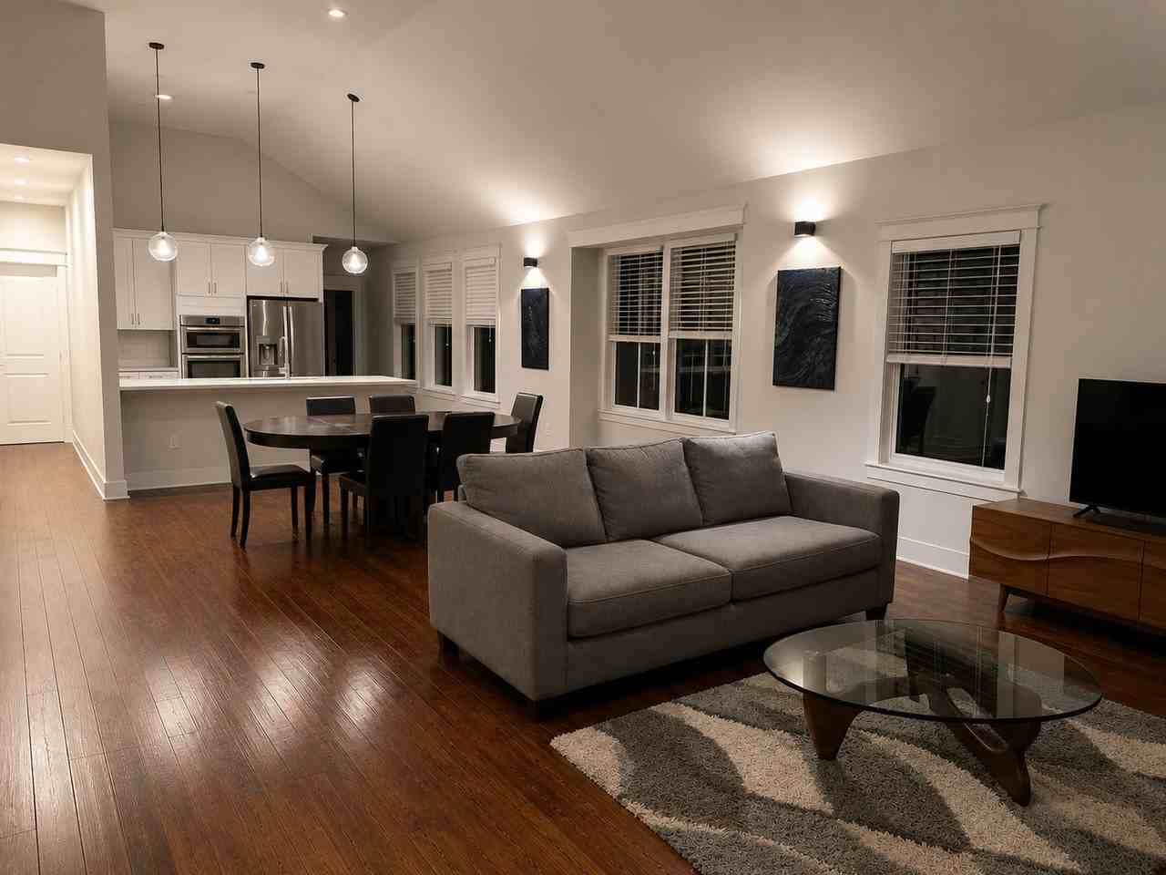2616 Robert St - Photo 2 of 18