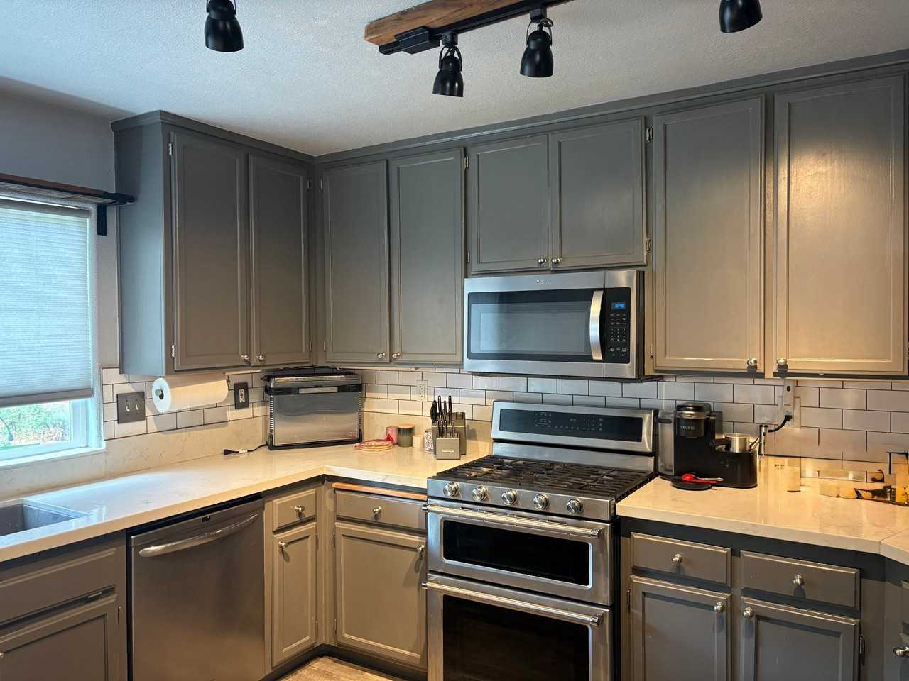 2172 Rachel Dr - Photo 2 of 18