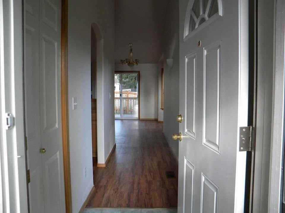 119 107th St Sw #B - Photo 4 of 15
