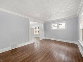 featured image of 627 Merton Ave