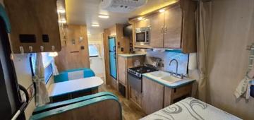 featured image of 1 Forest Lake Rd #2
