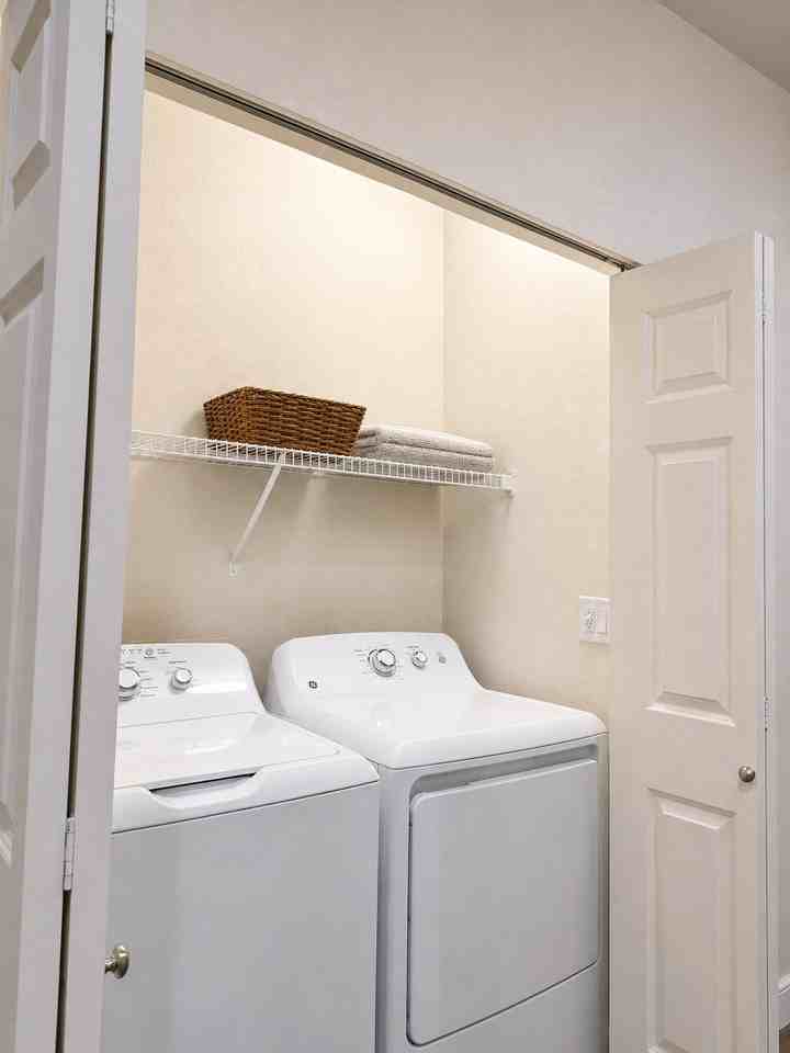 1800 Ne 40th St #G4 - Photo 5 of 13