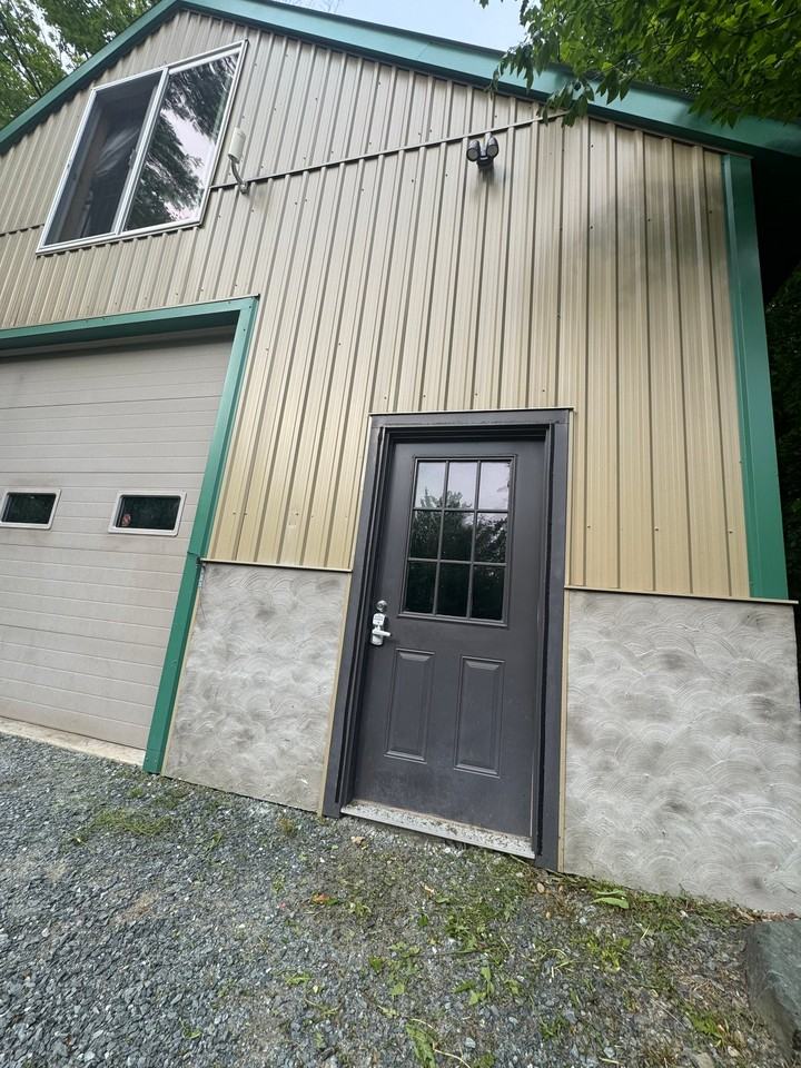 84 Locke Rd #A - Photo 3 of 18