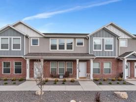 2740 E Kistler Aly - Photo 1 of 1