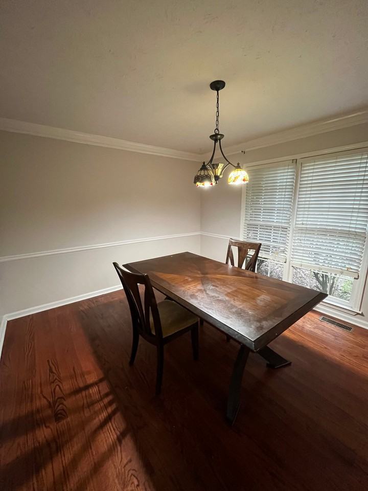 5042 Rosemeade Ct - Photo 3 of 10