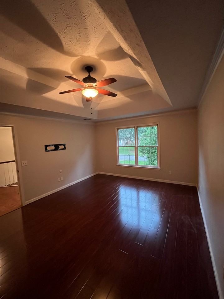 5042 Rosemeade Ct - Photo 6 of 10