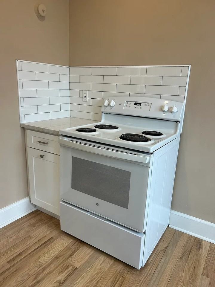 143 Prospect Ave #5 - Photo 6 of 13