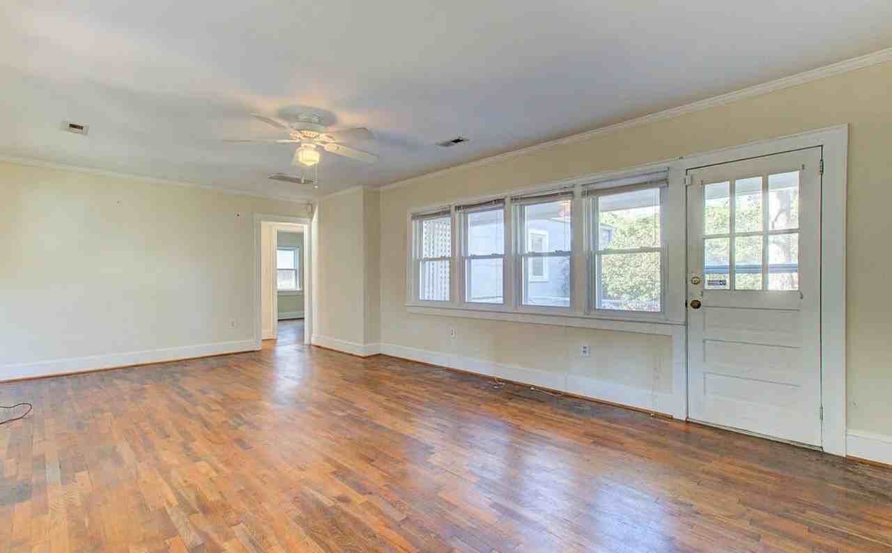 5521 Wrightsville Ave - Photo 4 of 20