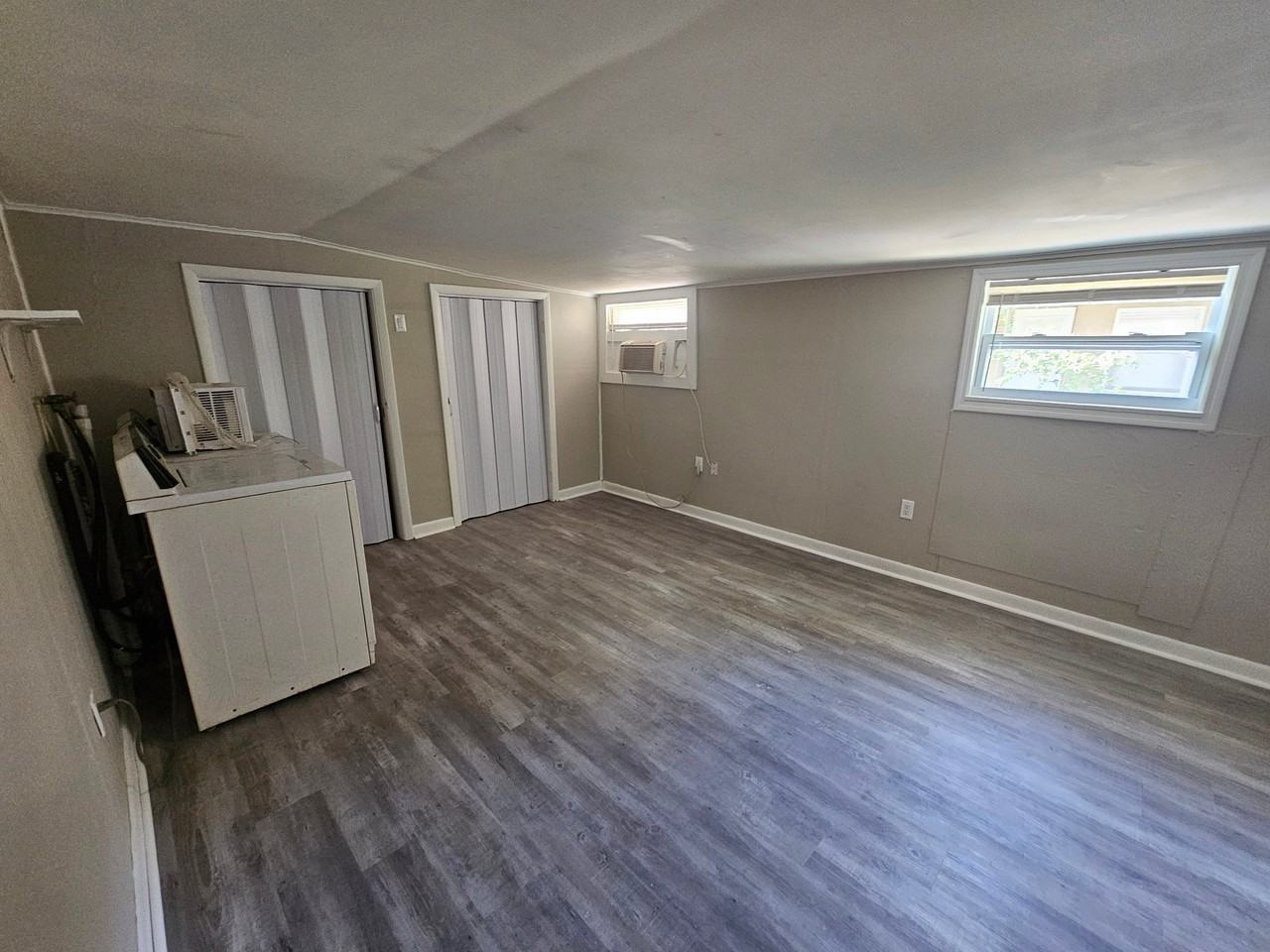 312 S Pine St #REAR - Photo 5 of 11