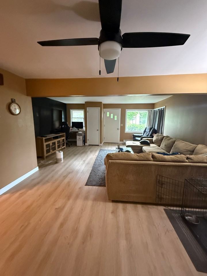 217 Tindolph Ave N #1 - Photo 3 of 20
