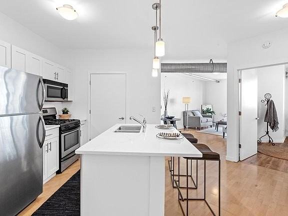 1541 N Jefferson St #121 - Photo 2 of 17
