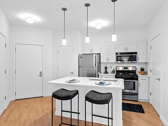 1541 N Jefferson St #121 - Photo 3 of 17
