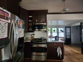 featured image of 428 N Ellis St