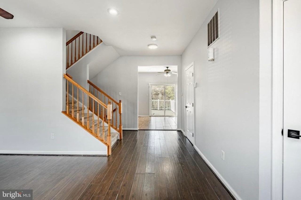 71 Alexis Dr - Photo 3 of 16