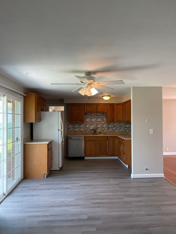 7883 Sebring Dr - Photo 3 of 18