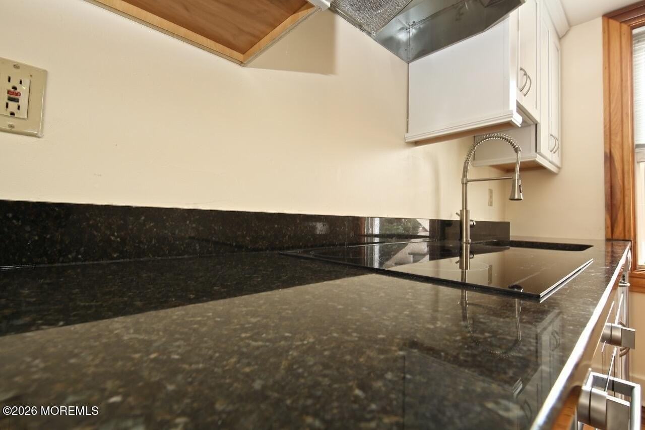 29 4th Ave #1stFL - Photo 5 of 15