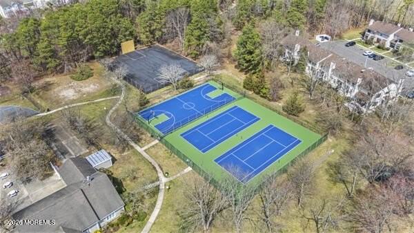 805 Arlington Dr - Photo 2 of 25