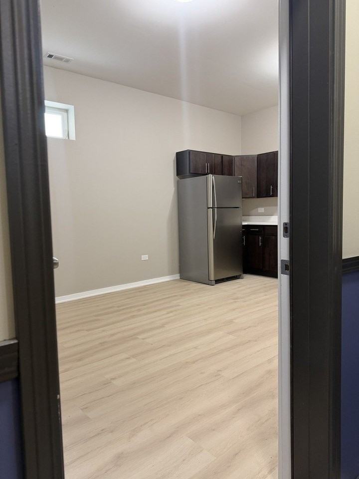 22 N Pulaski Rd #1R - Photo 6 of 22