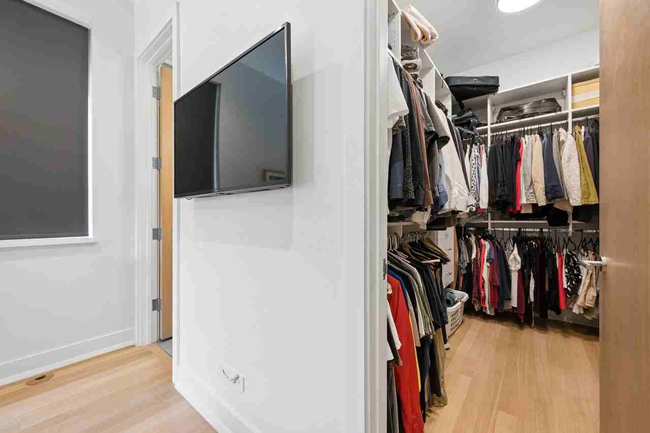 5945 N Magnolia Ave #101 - Photo 5 of 32