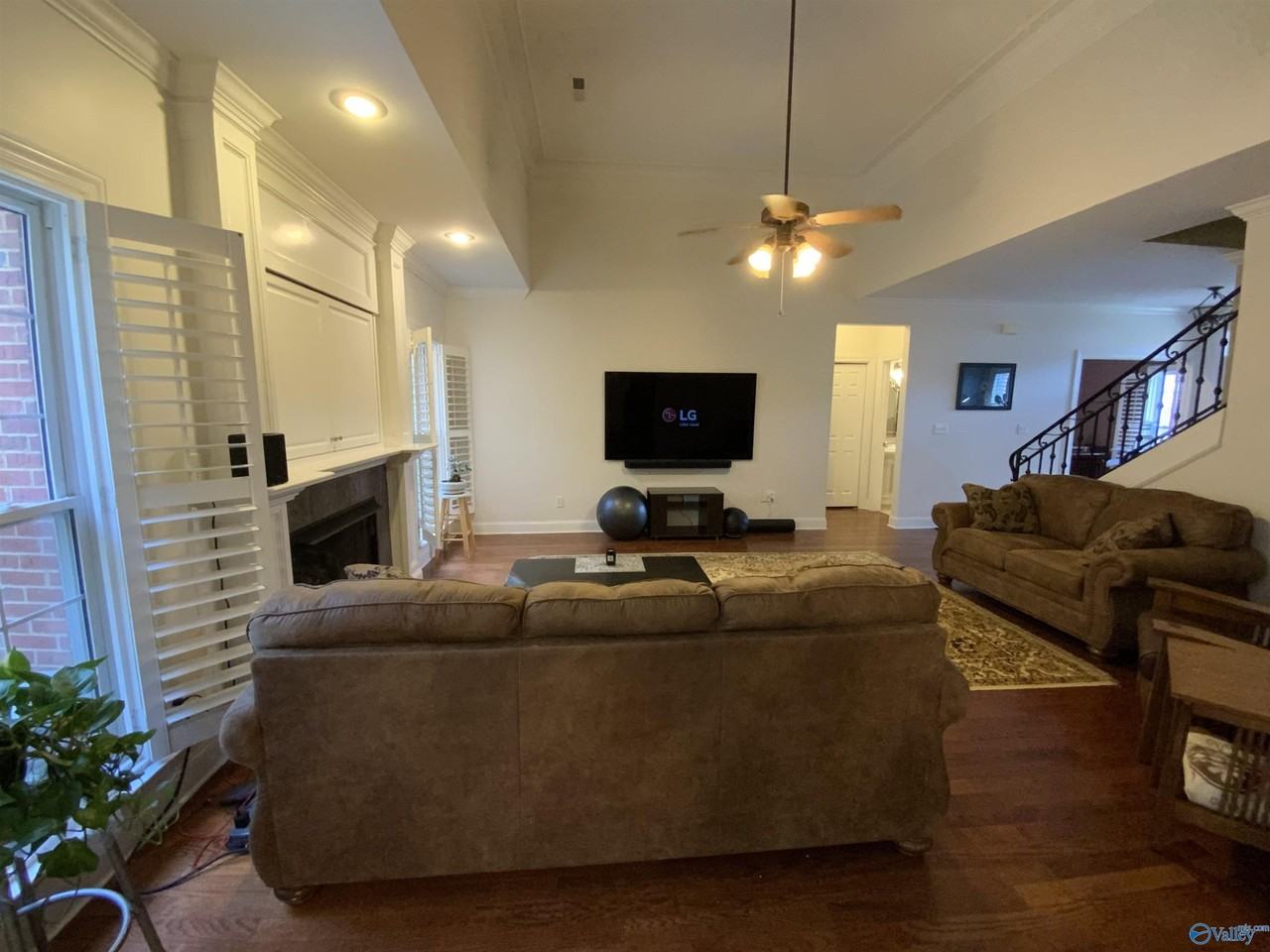 3014 Box Canyon Rd Se - Photo 3 of 20