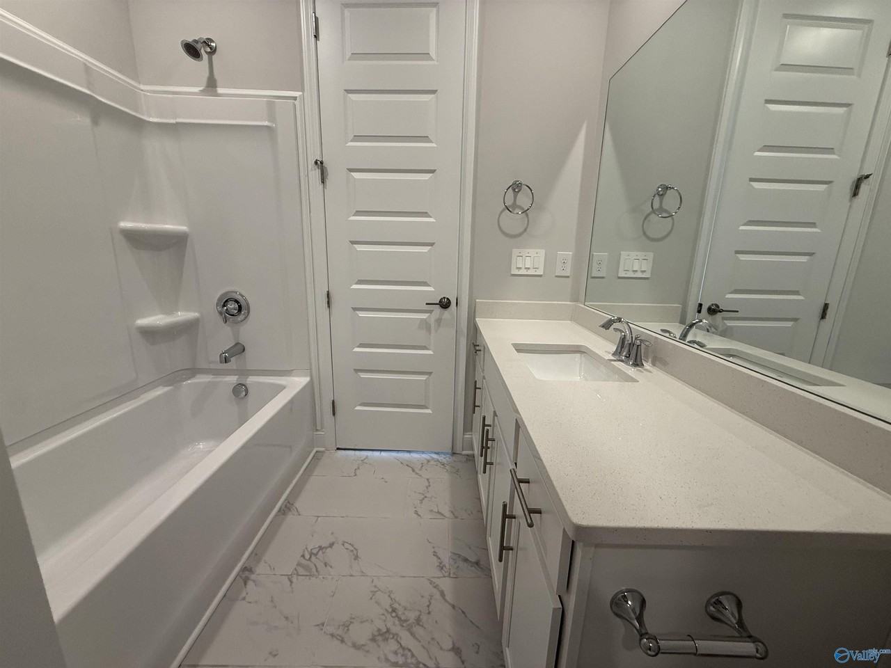 22651 Donahue Road - Photo 5 of 19