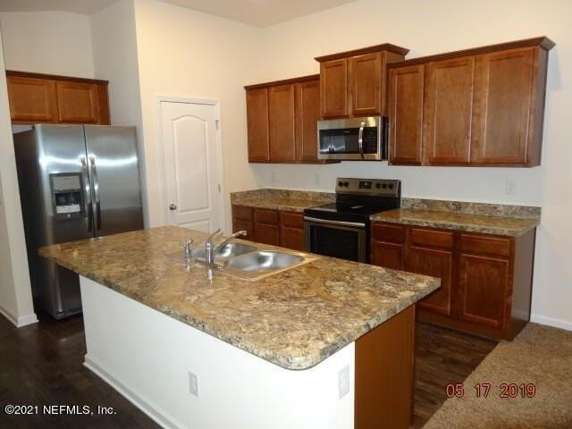 9059 Kipper Dr - Photo 2 of 17