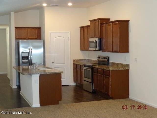 9059 Kipper Dr - Photo 5 of 17