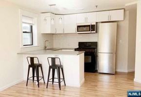 featured image of 1822 Engle St #R18