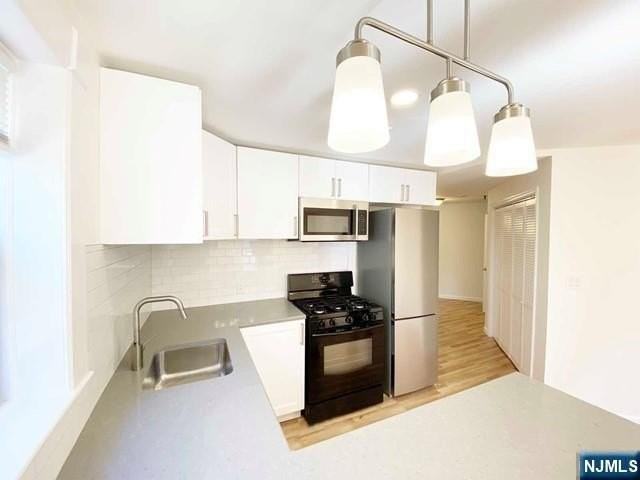 1822 Engle St #R18 - Photo 3 of 12