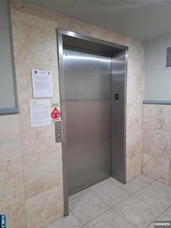 2401 Bergenline Ave - Photo 4 of 15
